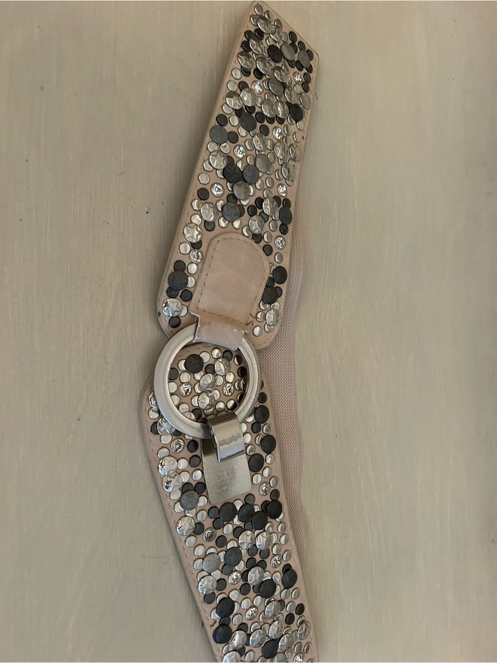 Embellished Nude Women's Stretch Belt with Silver Ring